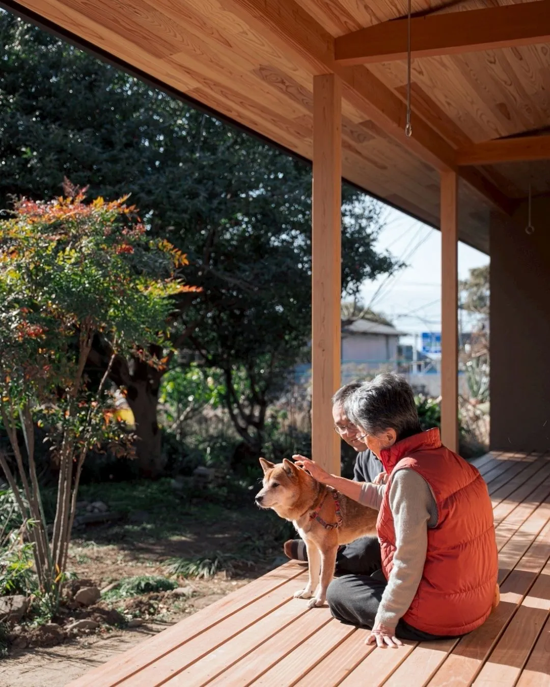 ~木の質感と暮らす、ひと続きの時間~